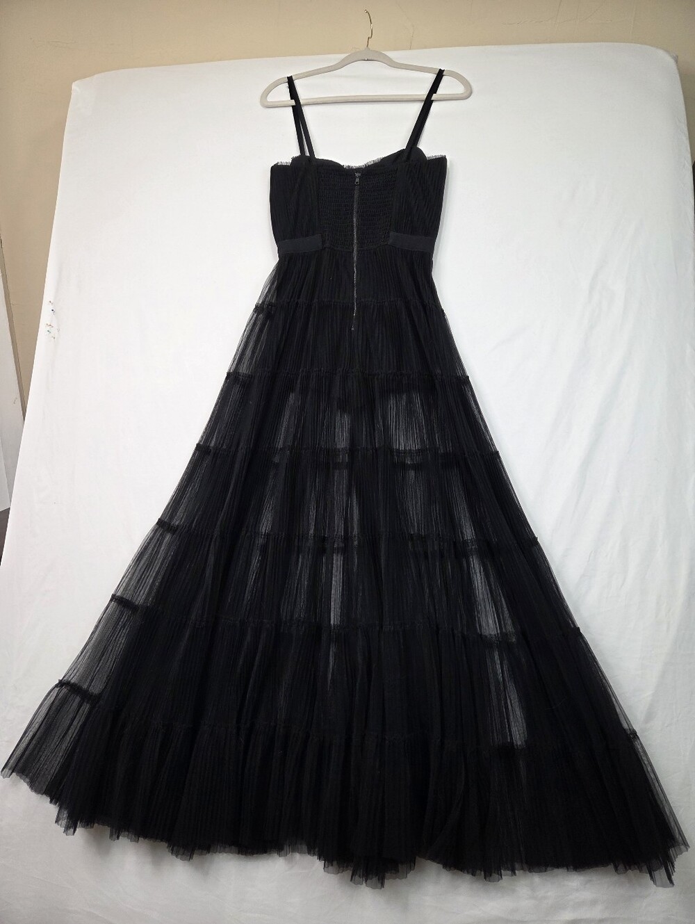 Alice + Olivia Deena Pleated Maxi Dress Black Sheer Tulle Pleated Gown Size 6 - Picture 14 of 15